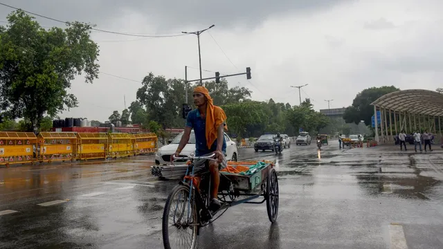 delhi-to-experience-pleasant-weather-today-imd-predicts-light-rain-for-next-few-days-check-forecast
